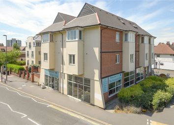 2 Bedrooms Flat for sale in St Clements House, 33-45 Church Street, Walton-On-Thames KT12