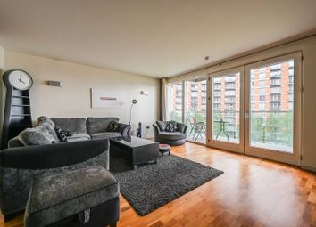 Thumbnail 2 bedroom flat to rent in Fairmount Avenue, Canary Wharf, London