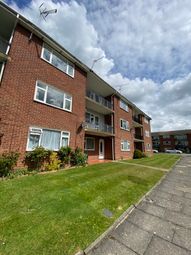 Thumbnail Flat to rent in Rowan Close, St. Albans, Hertfordshire