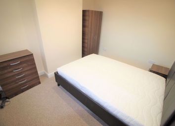 Thumbnail Room to rent in Studio Flat To Rent, Fully Furnished All Bills Included, William Street, Town Centre