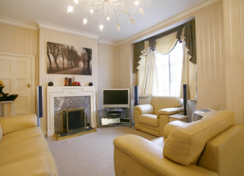 4 Bedrooms Flat to rent in Finchley Road, Golders Green, London NW11
