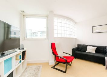 Thumbnail 1 bedroom flat to rent in Empire Square South, Borough, London