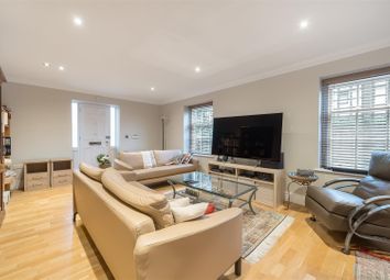 Thumbnail 3 bed flat for sale in West Heath Avenue, Golders Green