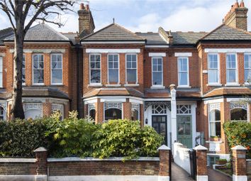 3 Bedrooms Flat for sale in Parkholme Road, London E8
