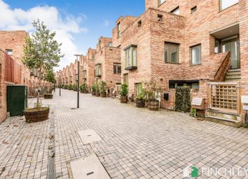 Thumbnail 3 bed flat for sale in Edgewood Mews, Finchley