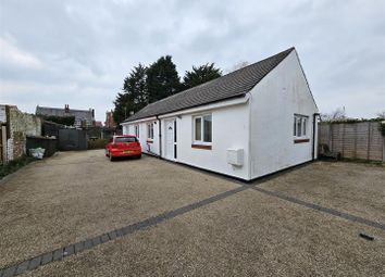 Thumbnail Bungalow to rent in Mill Lane, Southport