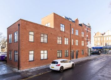 Thumbnail Studio to rent in Princes Avenue, London