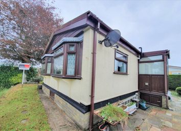 2 bed mobile/park home for sale in Oaktree Park, Locking, Weston-Super-Mare BS24