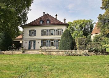 Thumbnail Country house for sale in Property In Park With Swimming Pool, Morges, 1110
