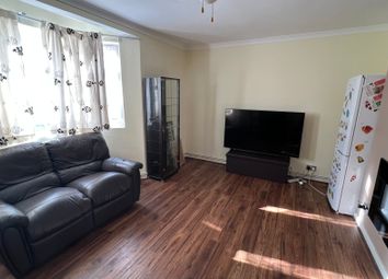 Thumbnail Flat for sale in Grand Drive, London