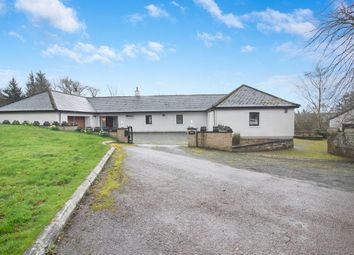 Thumbnail Farmhouse to rent in Mauldslie Road, Carluke