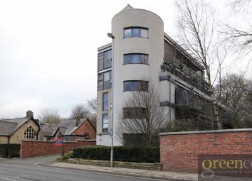 2 Bedrooms Flat to rent in Bury Old Road, Prestwich, Manchester M25