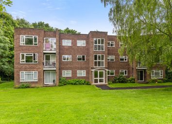 Thumbnail Flat for sale in Malcolm Way, London