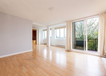 Thumbnail 3 bed flat to rent in Lindfield Gardens, London