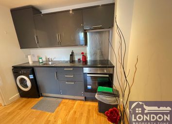 Thumbnail Flat to rent in Penywern Road, Earls Court, London