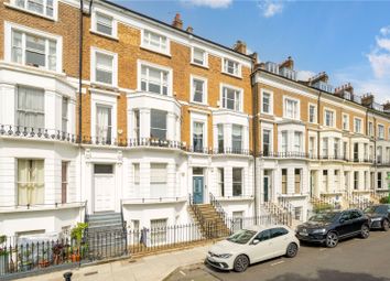 Thumbnail Flat for sale in St James's Gardens, London