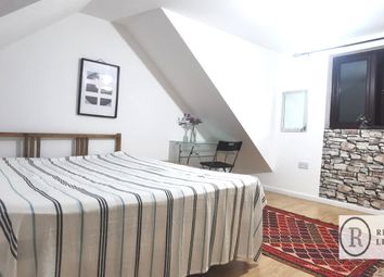 Thumbnail Flat to rent in Apollo Place, London