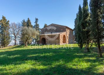 Thumbnail Villa for sale in Chiusi, Siena, Tuscany