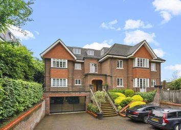 Thumbnail 2 bedroom flat to rent in Claremont Lane, Esher