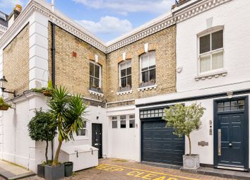 Thumbnail 2 bedroom flat for sale in Spear Mews, London