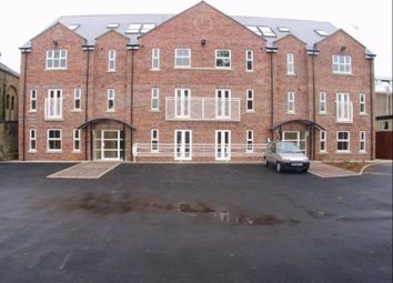 2 Bedrooms Flat to rent in Bonham Court, Morley, Leeds, West Yorkshire LS27