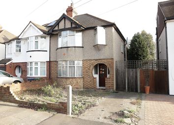 3 Bedrooms Semi-detached house for sale in Park Grove, Bexleyheath, Kent DA7