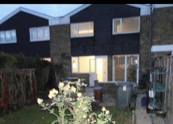 3 Bedrooms Terraced house to rent in Doran Walk, Stratford London E15