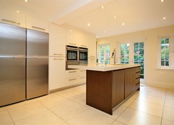 5 Bedrooms Detached house to rent in Little Potters, Bushey WD23