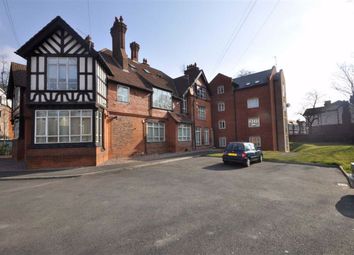 2 Bedrooms Flat to rent in Hope Road, Manchester M14
