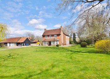 Thumbnail Farmhouse to rent in Marsh Road, Little Kimble, Aylesbury