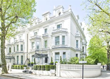 Thumbnail 3 bed flat for sale in Holland Park, London