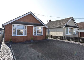 3 Bedrooms Bungalow for sale in Lyons Hall Road, Braintree CM7