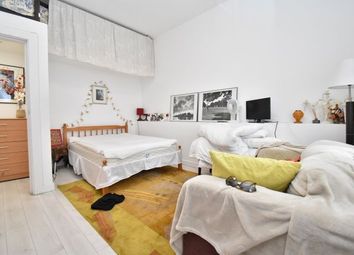 Thumbnail Flat to rent in Warwick Road, Earls Court