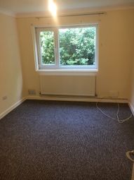 2 Bedrooms Flat to rent in Memorial Close, Heston, Hounslow TW5