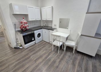 Thumbnail 1 bed flat to rent in Lascotts Road, Wood Green, London