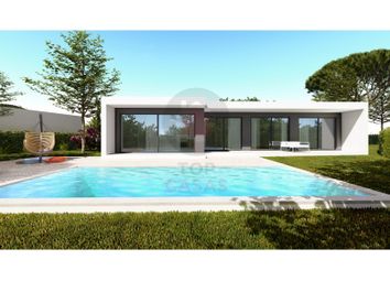 Thumbnail 3 bed detached house for sale in Nadadouro, Caldas Da Rainha, Leiria