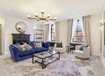 Thumbnail 3 bed flat to rent in Curzon Street, Mayfair