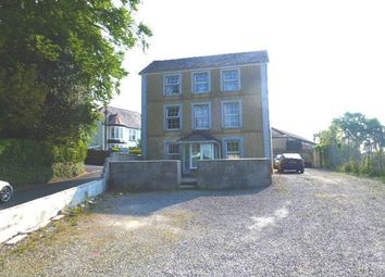 Thumbnail Flat to rent in Wellfield Road, Carmarthen, Carmarthenshire