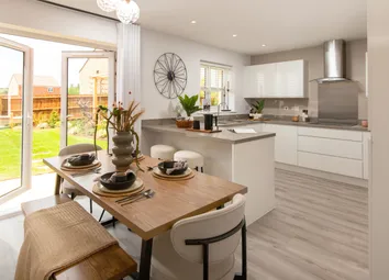 Lynford-Dining
