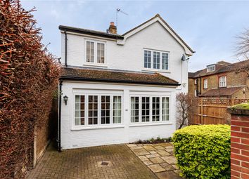 Thumbnail Detached house for sale in Howards Lane, London