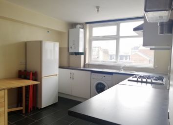 Thumbnail Flat to rent in New Cross Road, London