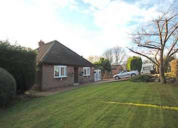 3 Bedrooms Bungalow for sale in Robin Lane, Hemsworth, Pontefract, West Yorkshire WF9