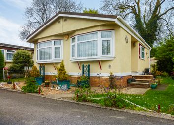Thumbnail 1 Bed Mobile Park Home For Sale In Manor Road Woodside Luton Thumbnail 1 Bed Mobile Park Home For Sale In Manor Road Woodside Luton