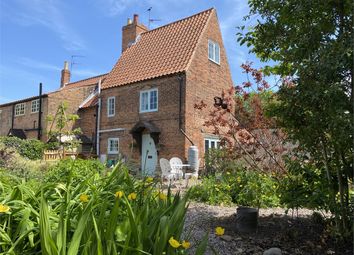 Thumbnail 2 bed cottage to rent in School Lane, Farndon, Newark, Nottinghamshire.