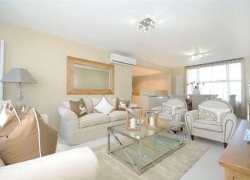 3 Bedrooms Flat to rent in Boydell Court, St. Johns Wood Park, London NW8