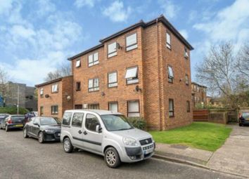 Thumbnail Flat for sale in The Acre, Marlow
