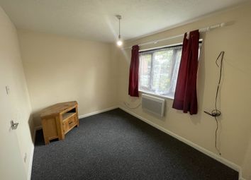 Thumbnail Flat to rent in Barnes Avenue, Southall, Greater London