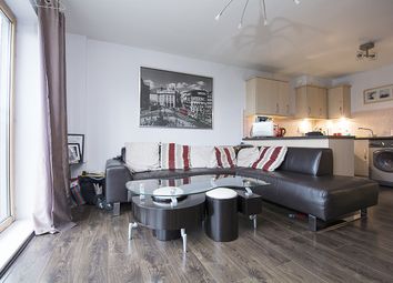 2 Bedrooms Flat to rent in Lido House, Northfield Avenue, London W13