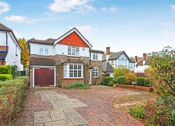 Thumbnail 4 bed detached house to rent in Fiddicroft Avenue, Banstead