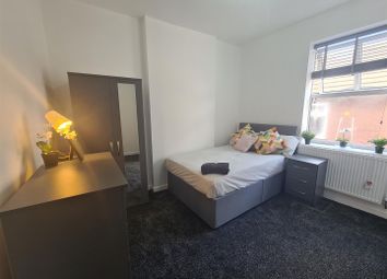 Thumbnail Room to rent in Herbert Street, West Bromwich